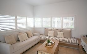 Beachside Escape 200M From Ocean